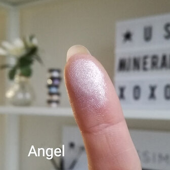 Minerale oogschaduw Angel &ndash; vegan sustOILable close up