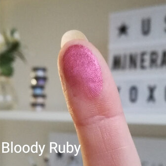 Minerale oogschaduw Bloody Ruby &ndash; vegan - sustoilable close up