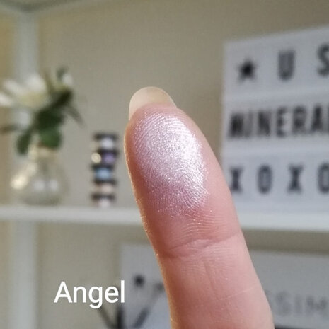 Minerale oogschaduw Angel – vegan sustOILable close up